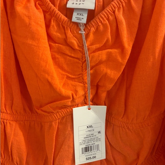 Target Blouse - Picture 2 of 4